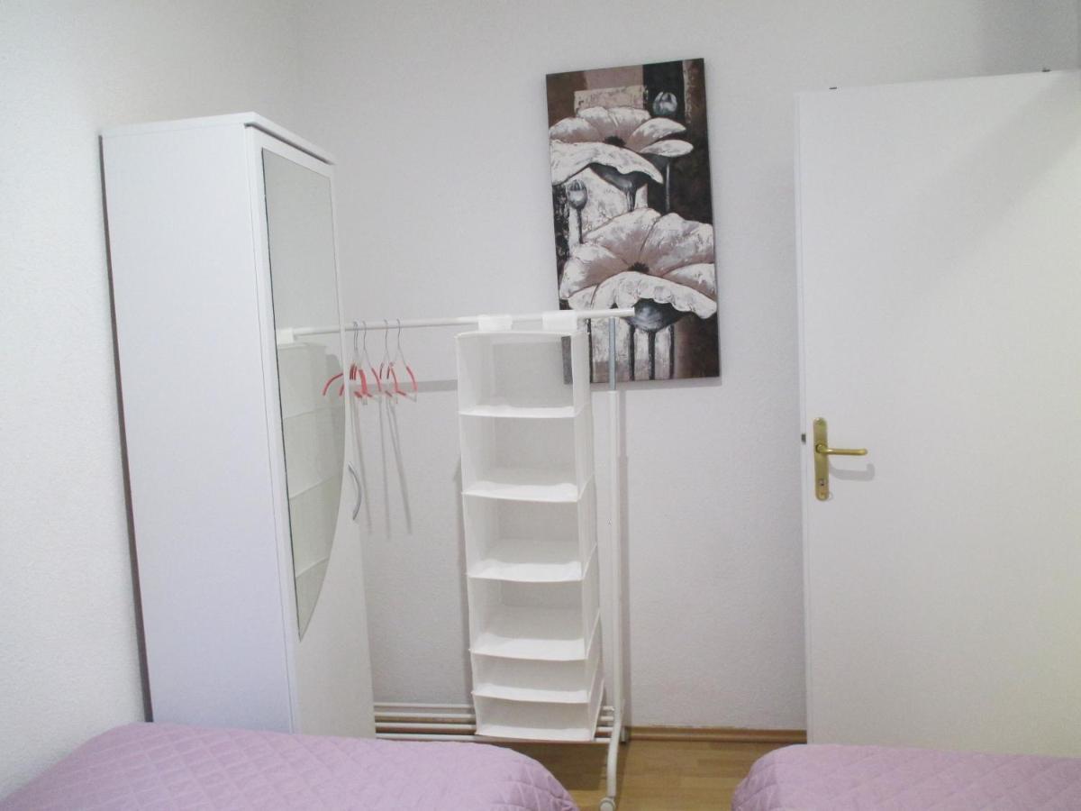 Family Apartment Romina Vrsar Exteriör bild